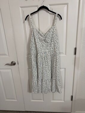 Torrid Size 2 Blue Floral Open Tie Back Tiered Midi Dress Pockets